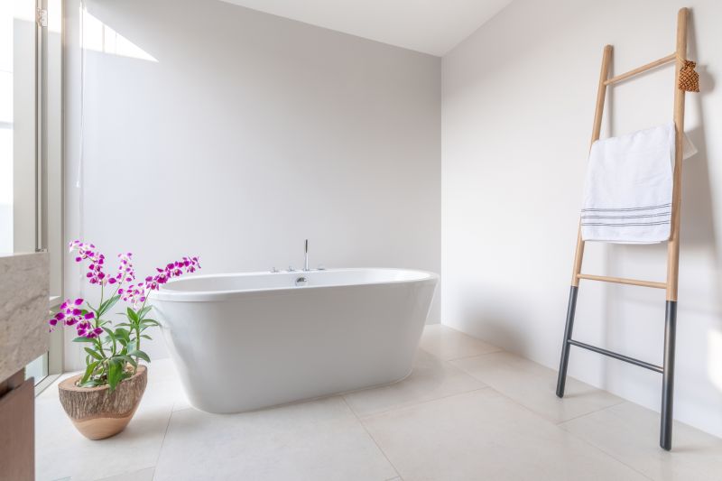 Minimalist Modern Tub